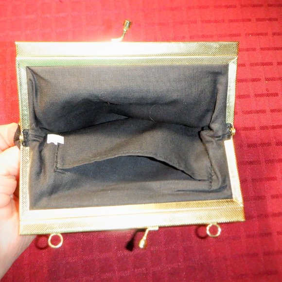 Amazing ~ Tapestry ~ CLUTCH ~ - Picture 3 of 4